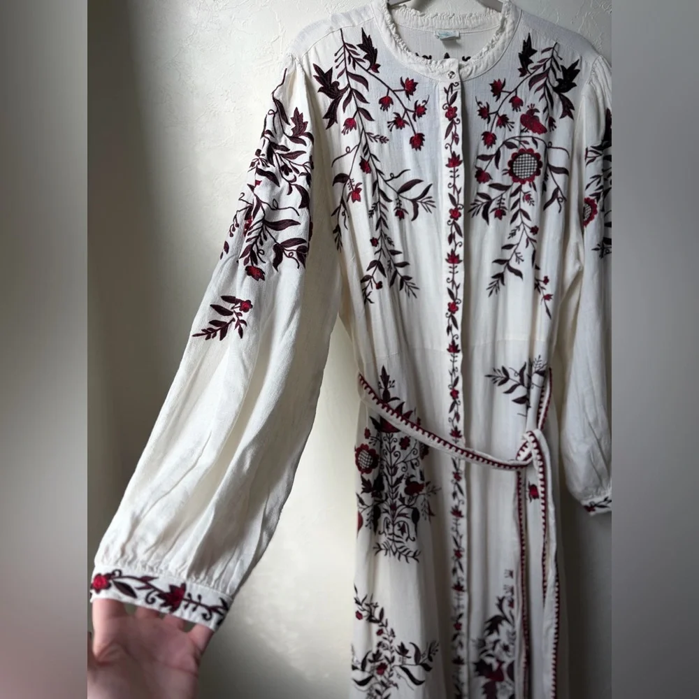 Sundance White Burgundy Embroidered Maxi Dress Tie Waist Boho Cottagecore XL - Picture 6 of 16